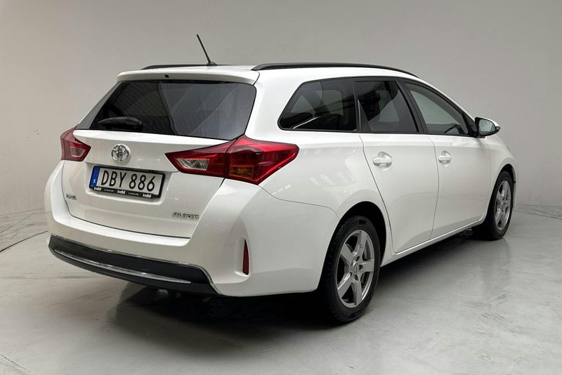 Toyota Auris bild 3