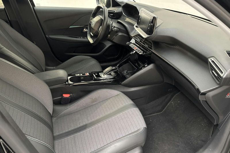Peugeot 208 bild 7