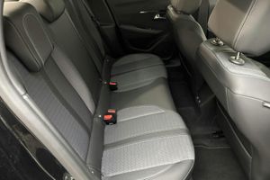 Peugeot 208 bild 8