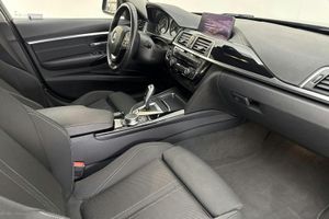 BMW 330 bild 7