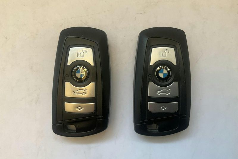 BMW 330 bild 15