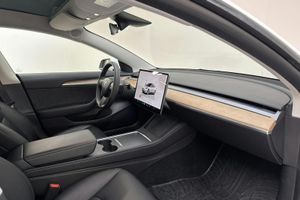 Tesla Model 3 bild 7