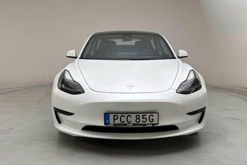 Tesla Model 3 bild 4