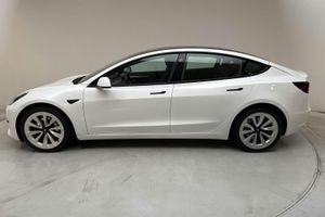 Tesla Model 3 bild 2