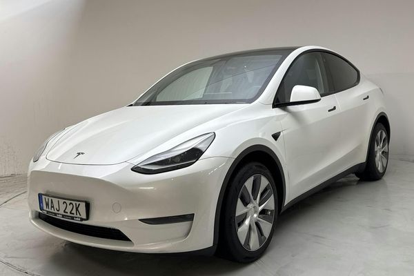Tesla Model Y Long Range Dual Motor AWD - 2023
