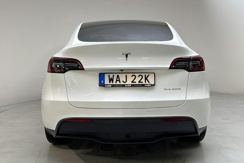 Tesla Model Y bild 5