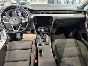 Volkswagen Passat bild 10