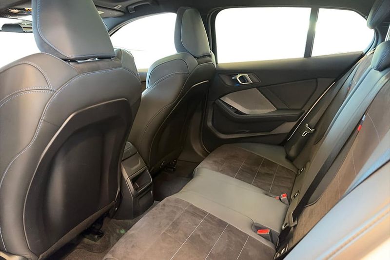 BMW 120 bild 11