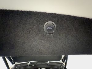 Tesla Model X bild 29