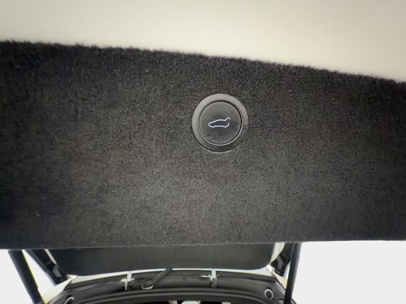 Tesla Model X bild 29