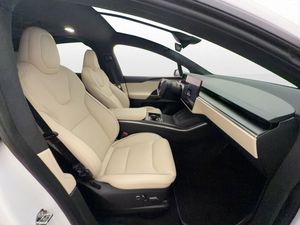 Tesla Model X bild 14