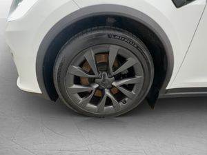 Tesla Model X bild 30