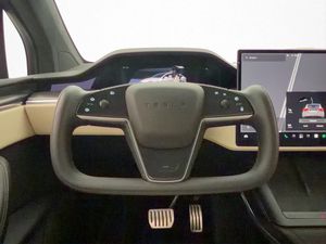 Tesla Model X bild 13