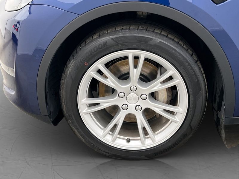 Tesla Model Y bild 29