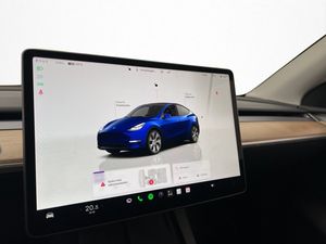 Tesla Model Y bild 32