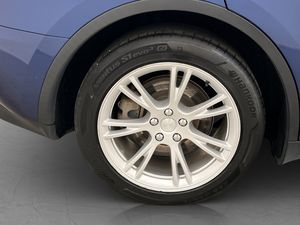 Tesla Model Y bild 28