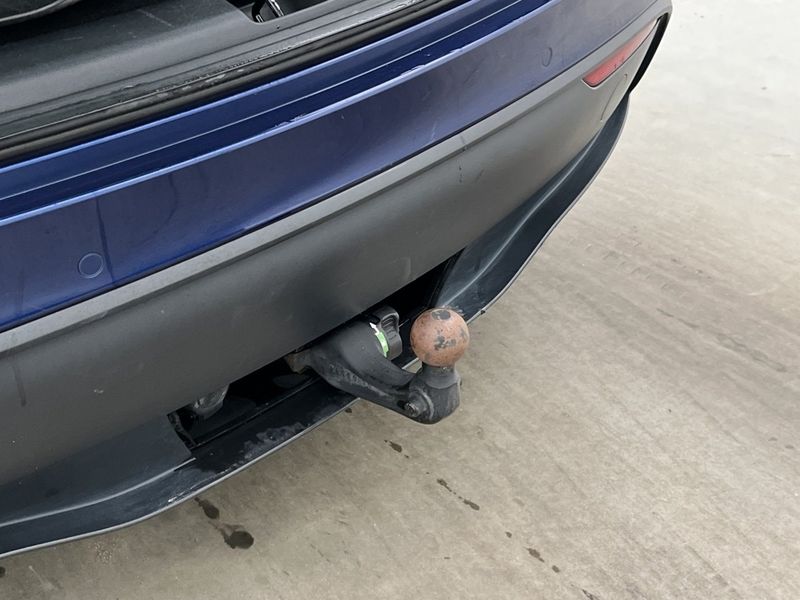Tesla Model Y bild 9