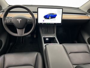 Tesla Model Y bild 13