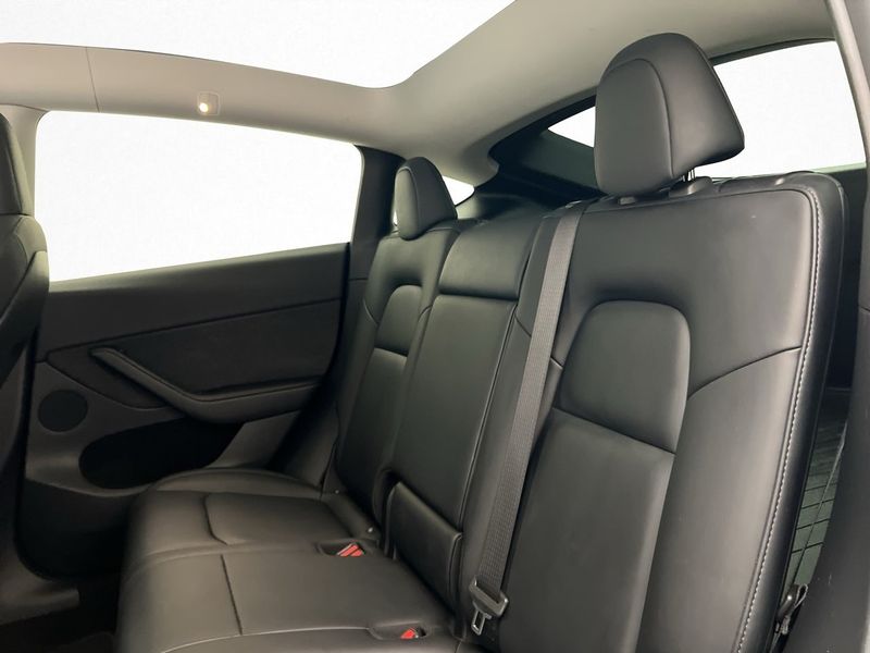 Tesla Model Y bild 22