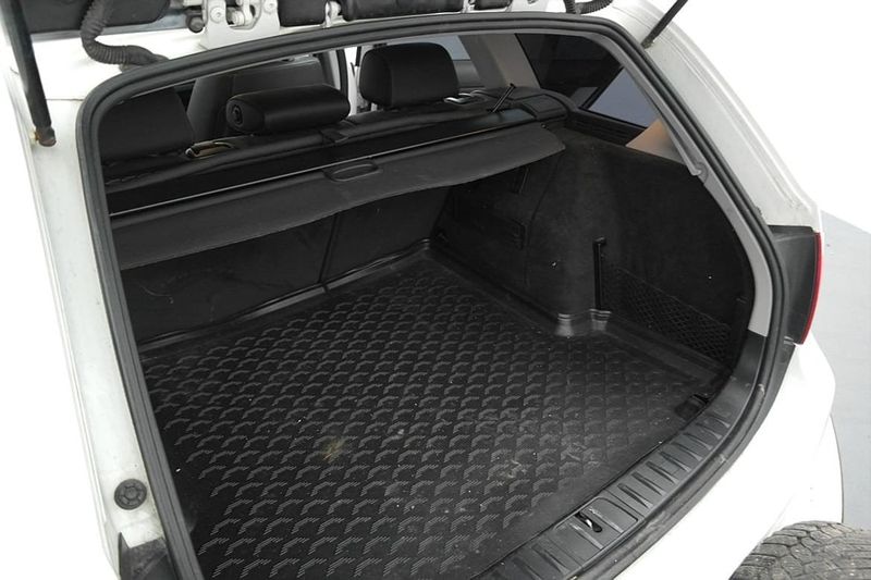 BMW 320 bild 18