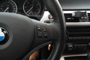 BMW 320 bild 12