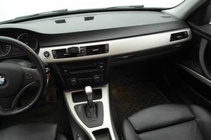 BMW 320 bild 8