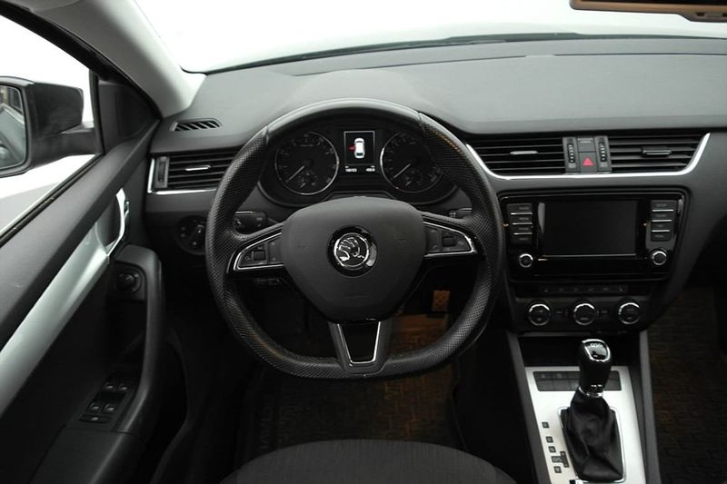 Skoda Octavia bild 9