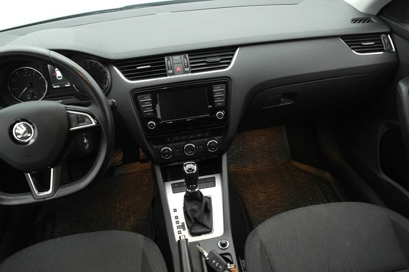 Skoda Octavia bild 8