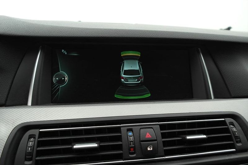 BMW 520 bild 13