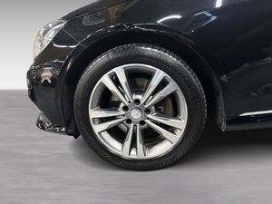 Mercedes E220 bild 9