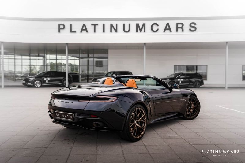 Aston Martin DB12 bild 2