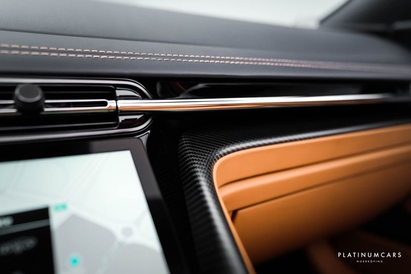 Aston Martin DB12 bild 16