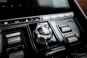 Aston Martin DB12 bild 12
