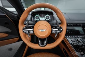 Aston Martin DB12 bild 9