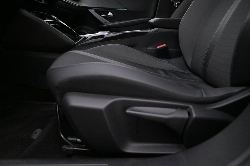 Peugeot e-2008 bild 12
