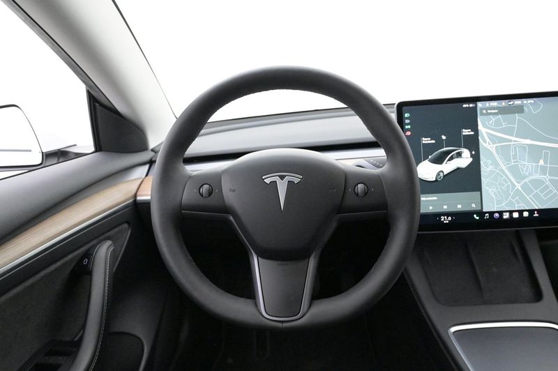 Tesla Model 3 bild 7