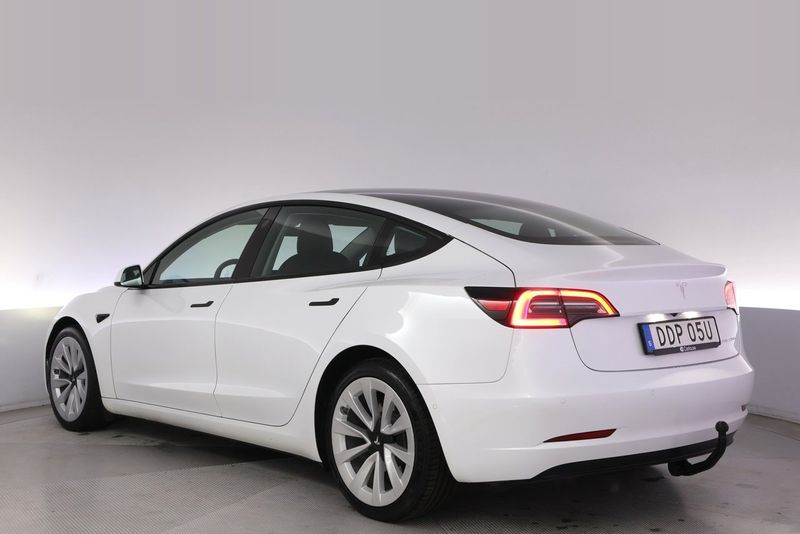 Tesla Model 3 bild 4