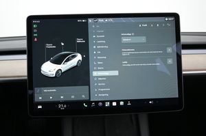 Tesla Model 3 bild 16