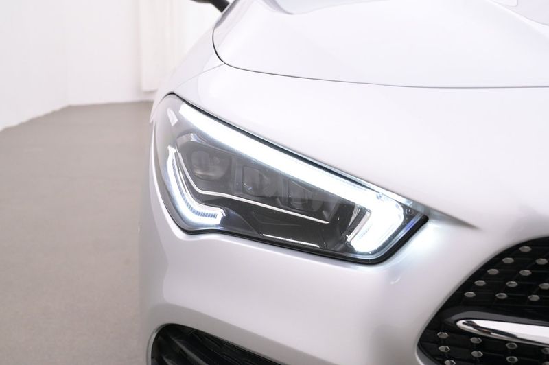 Mercedes CLA250 bild 25