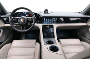 Porsche Taycan bild 6