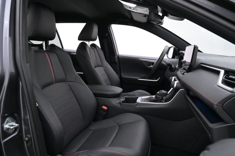 Toyota RAV4 bild 13