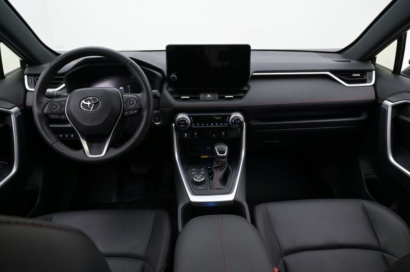 Toyota RAV4 bild 6