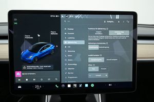 Tesla Model 3 bild 16