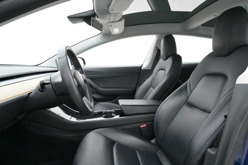 Tesla Model 3 bild 9
