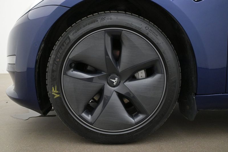 Tesla Model 3 bild 27