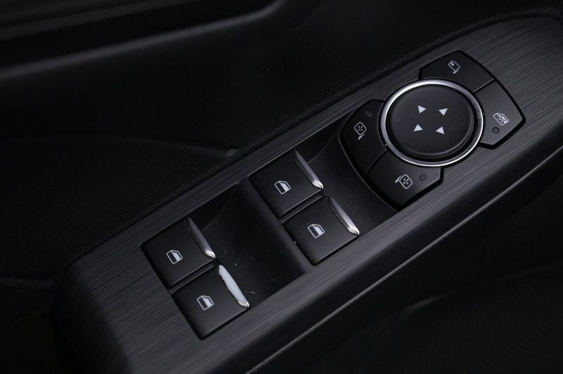 Ford Kuga bild 11