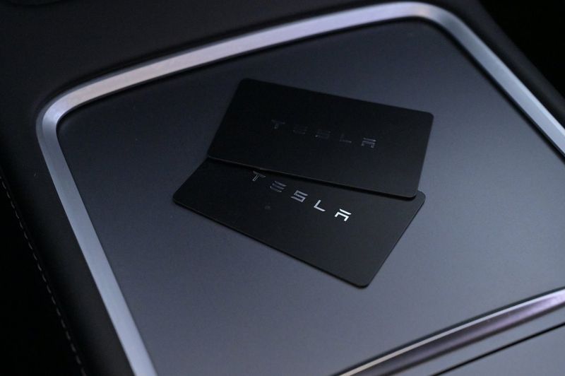 Tesla Model Y bild 24
