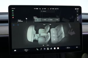 Tesla Model Y bild 21