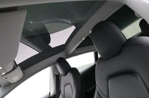 Tesla Model 3 bild 25