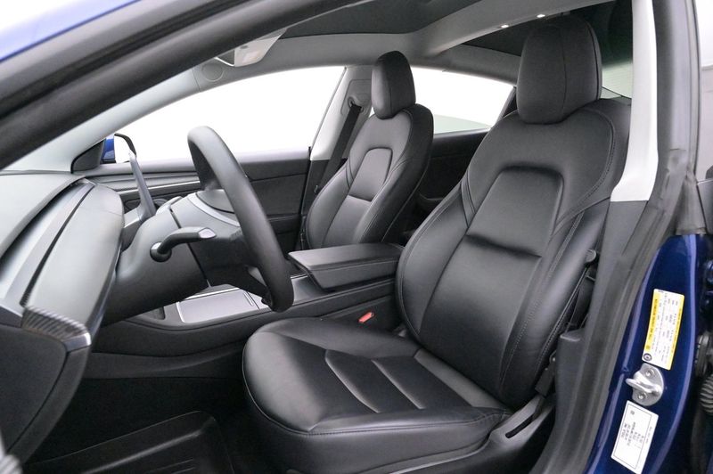 Tesla Model 3 bild 9